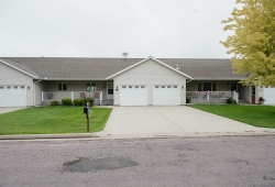 118 E 5th Street N, Truman, MN 56088-1133